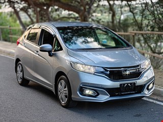 HONDA FIT *FACELIFT* | 2018/'19 | AUTOMATIC | FULL EXTRAS | LIKE NEW